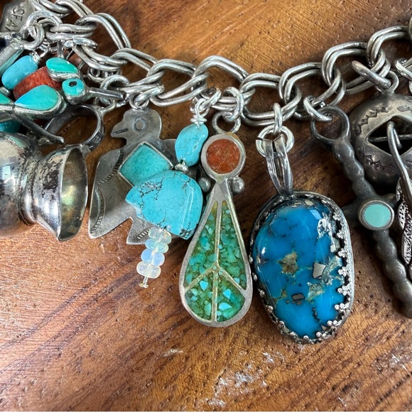 Vintage Southwest Turquoise Native American Sterling 925 Silver Charm Bracelet - Picture 3 of 16